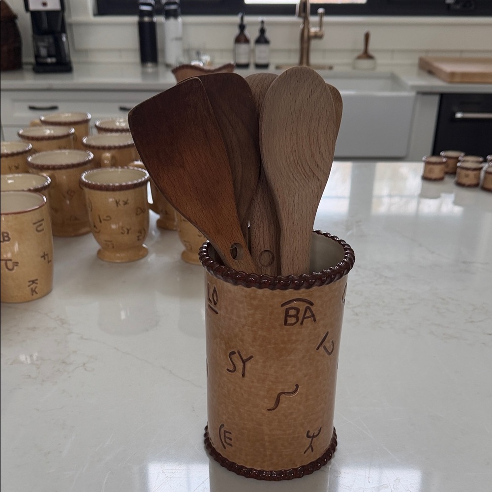 Montana Silversmiths Tan and Brown Utensil Holder